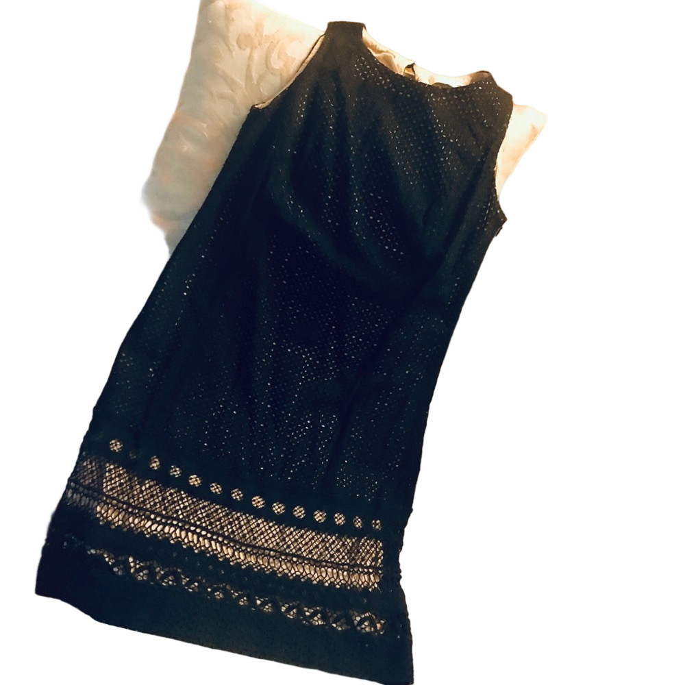 Loft nude and black keyhole dress, Sz 2P